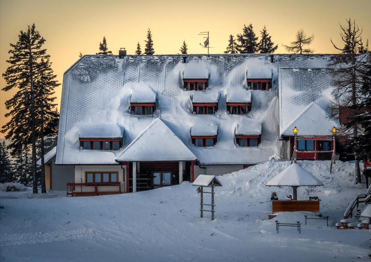 Hotel Krvavec Cerklje na Gorenjskem Exterior photo